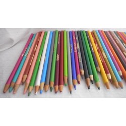 Multi-Colored Crayola Colored Pencil Lot 102 + 16 Other Brand Art Pencils