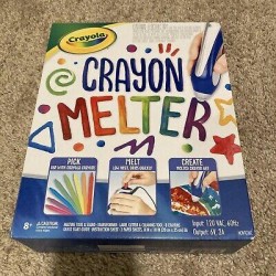 Crayola 04-0384 Crayon Melter Melting Art for Kids - Multicolor